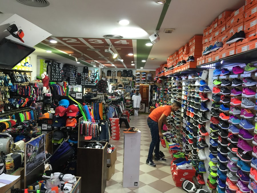 SPORTS AMPARO CALAFELL