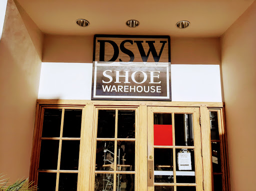 DSW Designer Shoe Warehouse, 300 E Colorado Blvd #250, Pasadena, CA 91101, USA, 