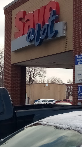 Grocery Store «Save-A-Lot», reviews and photos, 125 Cleveland St, Elyria, OH 44035, USA