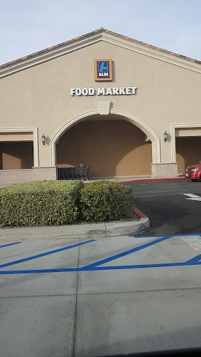 Supermarket «ALDI», reviews and photos, 15080 Summit Ave, Fontana, CA 92336, USA