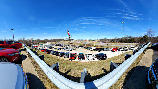 Car Dealer «VanDevere Auto Outlet», reviews and photos, 3155 S Arlington Rd, Akron, OH 44312, USA