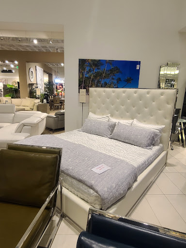 Furniture Store «City Furniture Cutler Bay», reviews and photos, 18750 S Dixie Hwy, Cutler Bay, FL 33157, USA