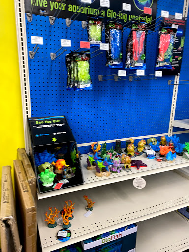 Pet Supply Store «Pet Supermarket», reviews and photos, 3848 Sun City Center Blvd Suite 107, Ruskin, FL 33573, USA