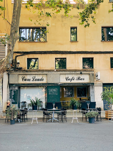 Cafeteria Cum Laude