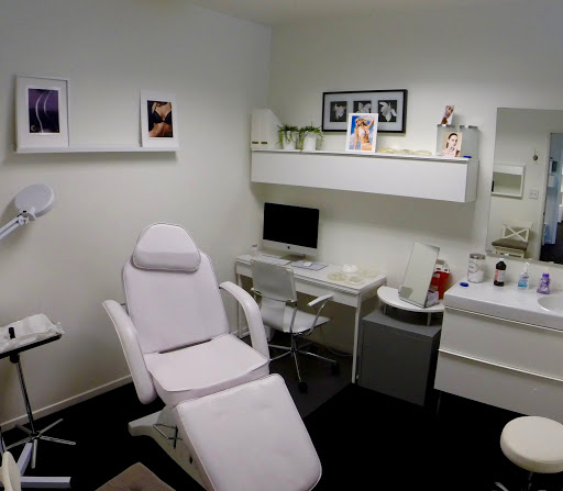 Beverly Hills Plastic Surgery Centers, 250 N Robertson Blvd Suite #106, Beverly Hills, CA 90211