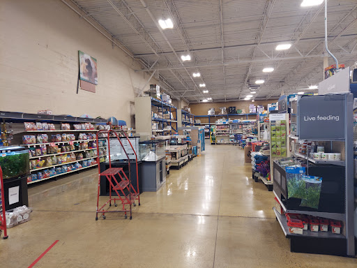 Pet Supply Store «PetSmart», reviews and photos, 2130 Gunbarrel Rd, Chattanooga, TN 37421, USA