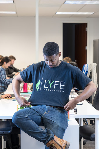 Print Shop «Home Team Apparel - T Shirt Printing Atlanta», reviews and photos, 2801 Candler Rd # 8, Decatur, GA 30034, USA