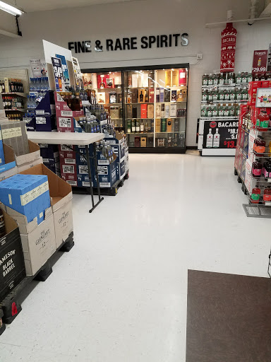 Liquor Store «Yankee Spirits», reviews and photos, 376 Main St, Sturbridge, MA 01566, USA