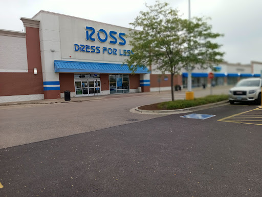 Clothing Store «Ross Dress for Less», reviews and photos, 1720 Douglas Rd, Oswego, IL 60543, USA