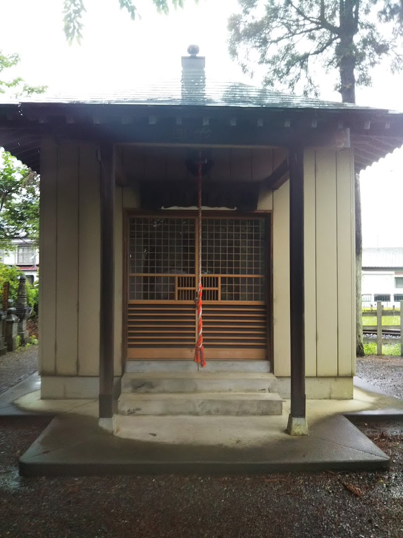 女塚稲荷神社(法楽寺境内社)