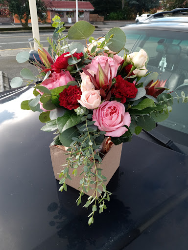 Florist «Buds & Blooms», reviews and photos, 405 Auburn Way N, Auburn, WA 98002, USA