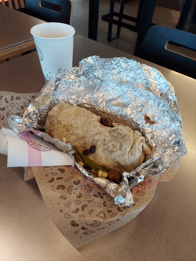 Chipotle Mexican Grill 41048