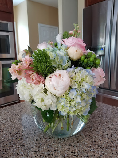 Florist «Glendale Florist», reviews and photos, 1133 Congress Ave, Glendale, OH 45246, USA