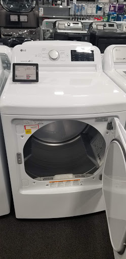 Electronics Store «Best Buy», reviews and photos, 2401 N Mayfair Rd, Wauwatosa, WI 53226, USA