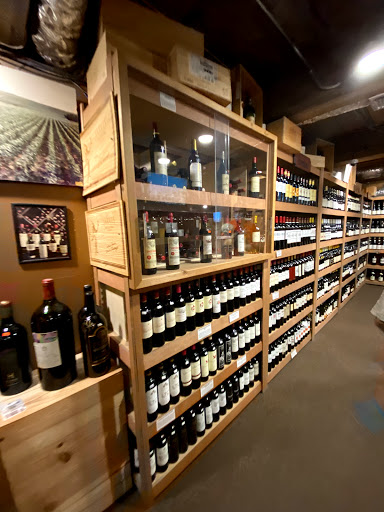 Wine Store «Wine Bank», reviews and photos, 363 5th Ave # 100, San Diego, CA 92101, USA