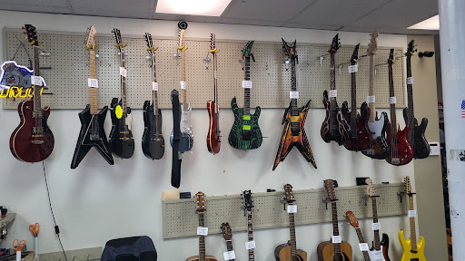 Pawn Shop «Dixie Pawn Inc», reviews and photos, 1790 E Market St, Harrisonburg, VA 22801, USA