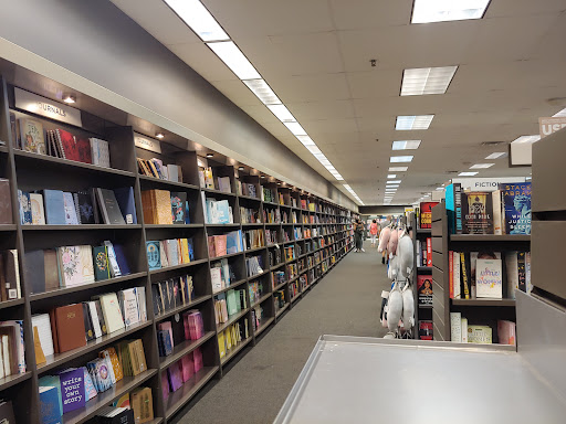 Book Store «Books-A-Million», reviews and photos, 6235 N Davis Hwy, Pensacola, FL 32504, USA