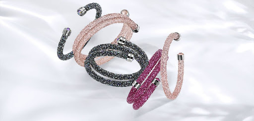 Jewelry Store «Swarovski», reviews and photos, 1100 S Hayes St, Arlington, VA 22202, USA