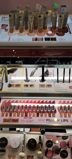 Cosmetics Store «SEPHORA», reviews and photos, 100 Cambridgeside Pl, Cambridge, MA 02141, USA