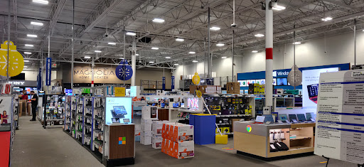 Electronics Store «Best Buy», reviews and photos, 350 W Army Trail Rd, Bloomingdale, IL 60108, USA