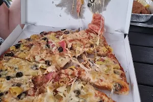 Schlemmer Pizza image