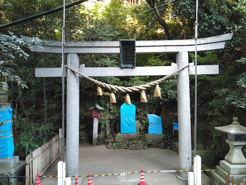 児玉神社鳥居(江島神社辺津宮)