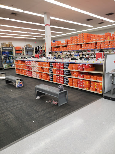 Sporting Goods Store «Academy Sports + Outdoors», reviews and photos, 15350 I-35, Selma, TX 78154, USA