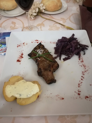 Restaurante La Cruz De Piedra Ii