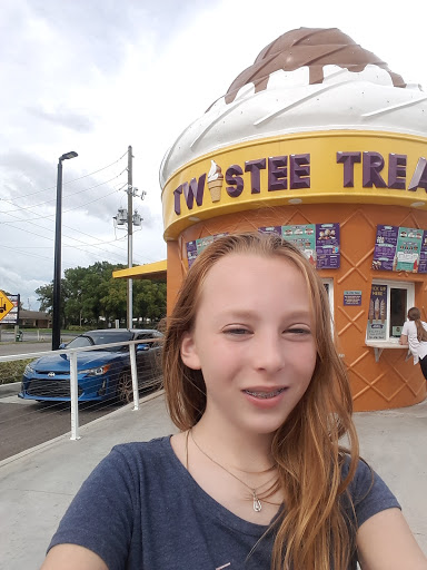 Ice Cream Shop «Twistee Treat Pinellas Park», reviews and photos, 4556 Mainlands Blvd W, Pinellas Park, FL 33782, USA