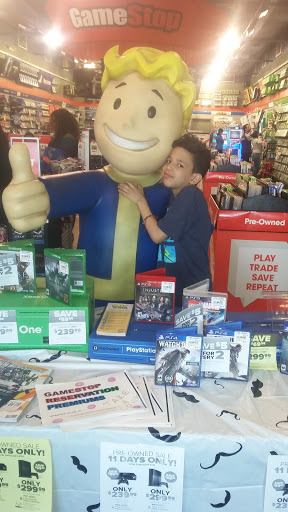 Video Game Store «GameStop», reviews and photos, 286 Garfield Ave #18, Cranston, RI 02920, USA