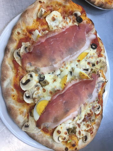 Pizzeria al taglio LOrso Yoghi in Subiaco, Città Metropolitana di Roma Capitale