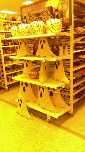 Clothing Store «Ross Dress for Less», reviews and photos, 241 N Glendale Ave, Glendale, CA 91206, USA