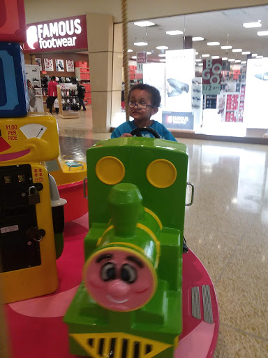 Shopping Mall «Northtown Mall», reviews and photos, 398 Northtown Dr NE, Blaine, MN 55434, USA