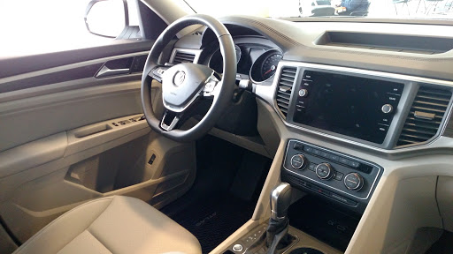 Volkswagen Dealer «Spitzer Volkswagen Amherst», reviews and photos, 160 N Leavitt Rd, Amherst, OH 44001, USA