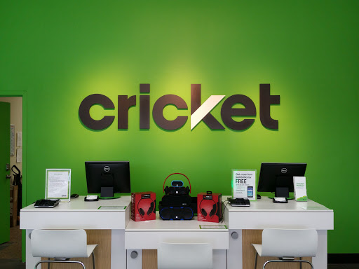 Cell Phone Store «Cricket Wireless Authorized Retailer», reviews and photos, 1019 Bloomingdale Ave, Valrico, FL 33596, USA