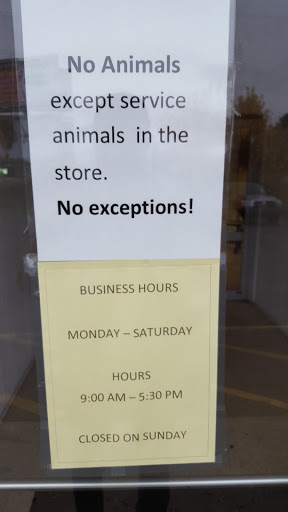 Thrift Store «Attic Window Thrift Store», reviews and photos, 511 N Memorial Dr, New Castle, IN 47362, USA