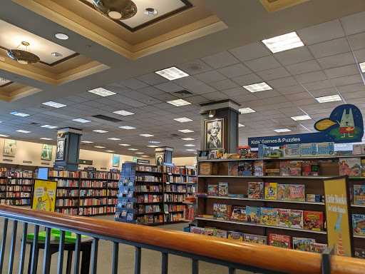 Book Store «Barnes & Noble», reviews and photos, 7881 Edinger Ave, Huntington Beach, CA 92647, USA