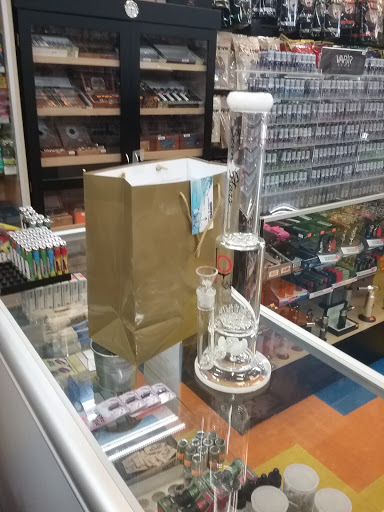 Tobacco Shop «Waves Smoke & Vapes», reviews and photos, 6740 E University Dr #103, Mesa, AZ 85205, USA