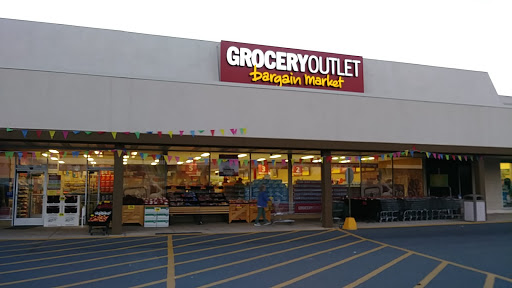 Grocery Outlet Bargain Market, 3 Parkside Ave, Shillington, PA 19607, USA, 