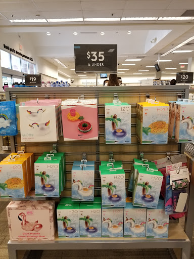 Department Store «Nordstrom Rack Centre at Post Oak», reviews and photos, 5000 Westheimer Rd #500, Houston, TX 77056, USA