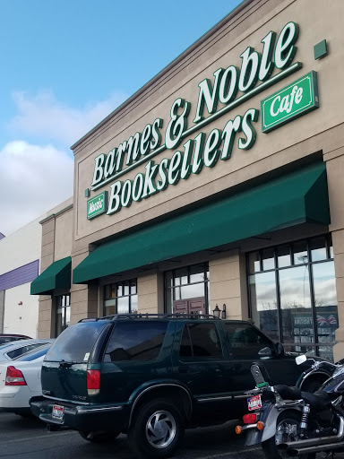 Book Store «Barnes & Noble», reviews and photos, 1315 N Milwaukee St, Boise, ID 83704, USA