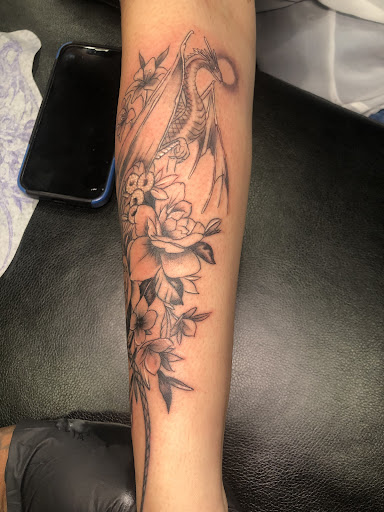 Explore cool stick and poke tattoo ideas, creative tattoo ideas in Cape Coral, available at UNRIVALED INK