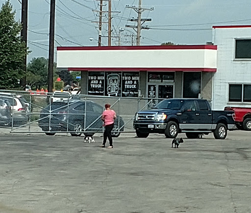 Moving and Storage Service «Two Men and a Truck», reviews and photos, 622 Northwest Hwy, Des Plaines, IL 60016, USA