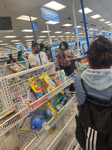 Clothing Store «Ross Dress for Less», reviews and photos, 3500 East-West Hwy, Hyattsville, MD 20782, USA