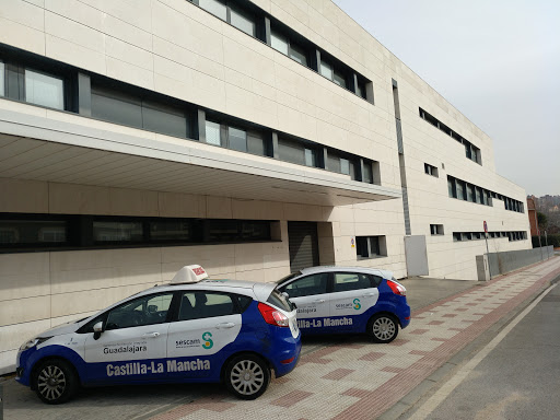 Información y opiniones sobre CENTRO DE SALUD LOS MANANTIALES de Guadalajara