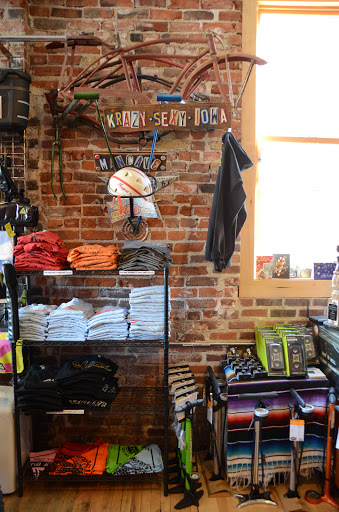 Bicycle Store «Ichi Bike», reviews and photos, 311 E Walnut St, Des Moines, IA 50309, USA