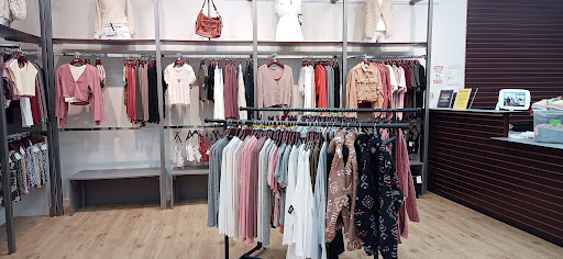 Clothing Store «Uptown Cheapskate», reviews and photos, 1830 York Rd, Timonium, MD 21093, USA