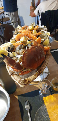 Plats et boissons du Restaurant de fruits de mer Aux Délices de la Mer à Le Grau-du-Roi - n°13