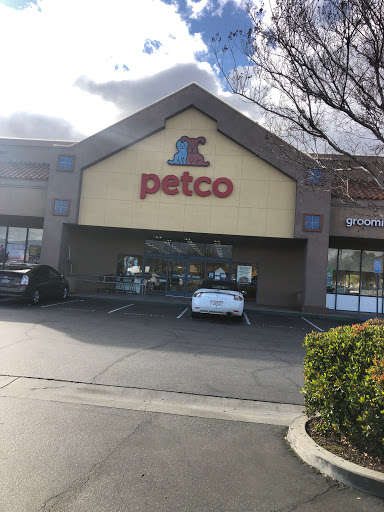 Pet Supply Store «Petco Animal Supplies», reviews and photos, 26501 Bouquet Canyon Rd, Saugus, CA 91350, USA