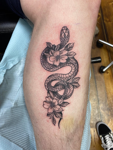Explore tattoo ideas for mom of 3, creative tattoo ideas in Sioux City, available at Thorn-Side Tattoo & Piercing
